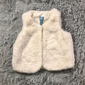 Infant BABY GAP White Faux Fur Vest 3YRS